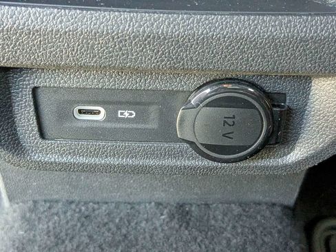 Used 2023 Volkswagen Tiguan SEL R-Line AWD/4WD image 16