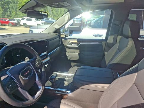 Used 2026 GMC Sierra 1500 Elevation w/ Elevation Premium Package AWD/4WD image 12