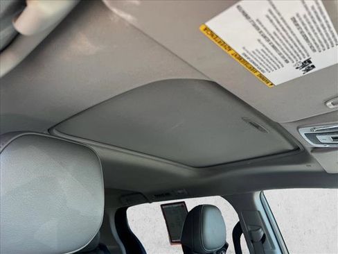 Certified 2022 Toyota Sienna Limited image 25