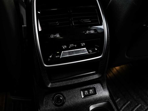 Used 2022 BMW X7 M50i w/ Executive Package AWD/4WD image 35