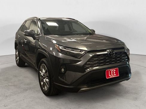 Used 2023 Toyota RAV4 Limited image 7
