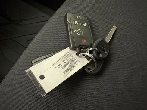 Used 2019 Chevrolet Silverado 1500 Custom Trail Boss w/ Custom Convenience Package image 35