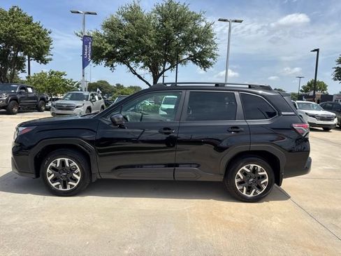 Used 2026 Subaru Forester Premium AWD/4WD image 6