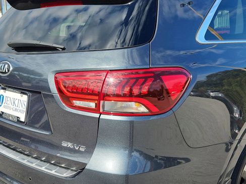 Used 2020 Kia Sorento SX image 7