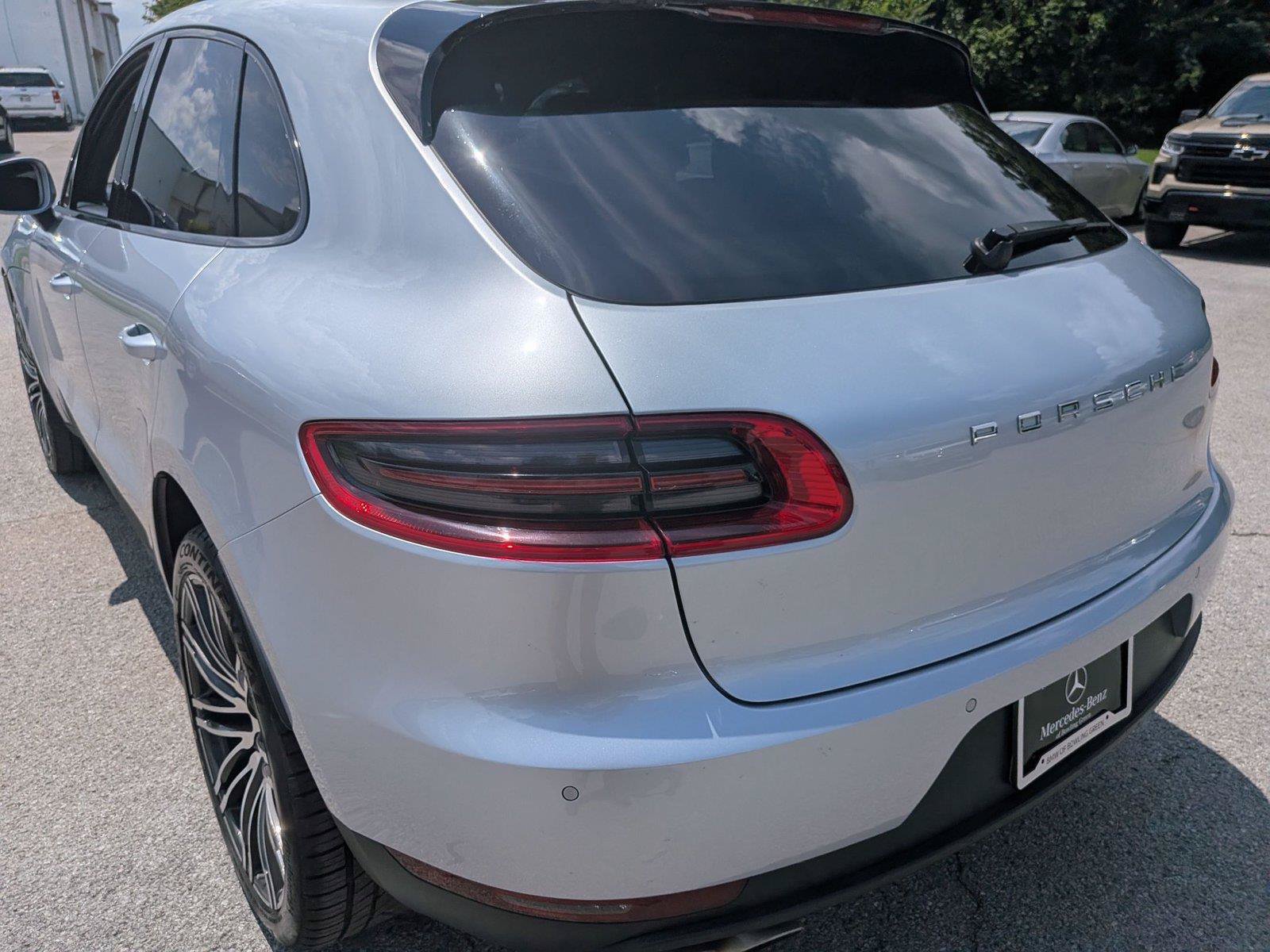 Used 2018 Porsche Macan S AWD/4WD image 12