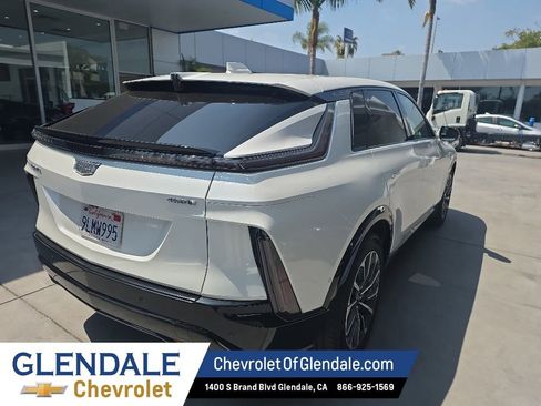 Certified 2024 Cadillac Lyriq Sport RWD image 9