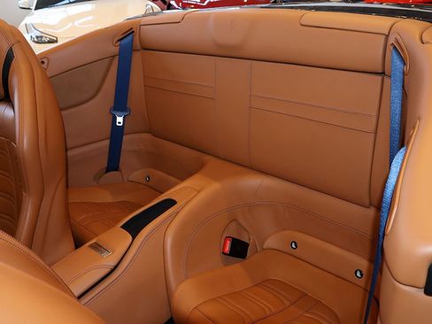 Certified 2017 Ferrari California T RWD image 36