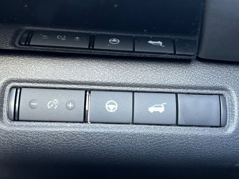 New 2026 Nissan Pathfinder SV image 25