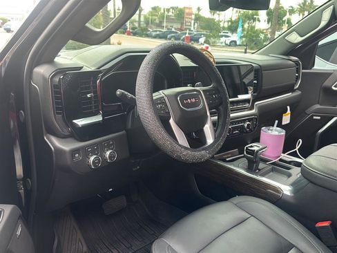 Used 2026 GMC Sierra 1500 Elevation w/ Elevation Premium Package image 4