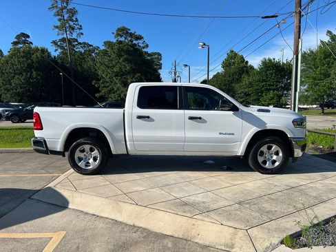 Used 2025 RAM 1500 Big Horn AWD/4WD image 4