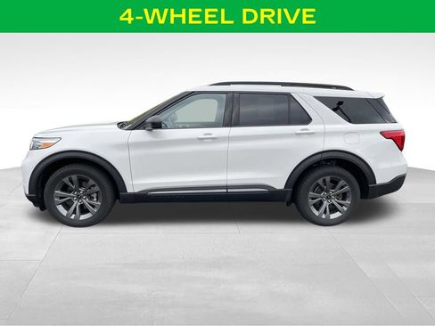Used 2021 Ford Explorer XLT w/ Equipment Group 202A AWD/4WD image 7