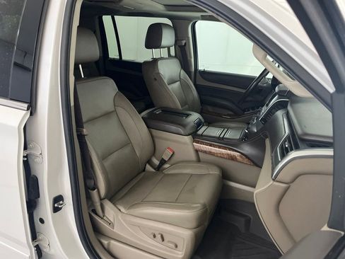 Used 2019 Chevrolet Suburban Premier AWD/4WD image 20