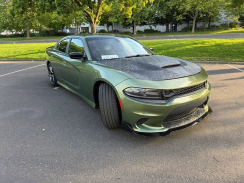 Used 2019 Dodge Charger R/T w/ Plus Group RWD image 13