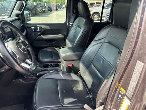 Used 2021 Jeep Wrangler Unlimited Sahara AWD/4WD image 11