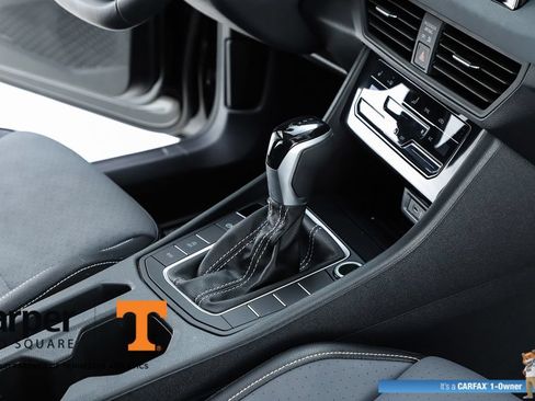 Used 2025 Volkswagen Jetta SE w/ Sunroof Package FWD image 68