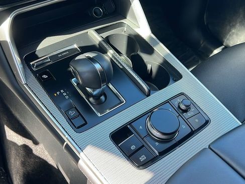 Certified 2025 MAZDA CX-70 Plug-In Hybrid w/ Premium Pkg AWD/4WD image 16