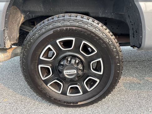 Used 2023 Ford F250 Platinum AWD/4WD image 35