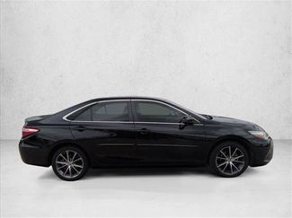 Used 2017 Toyota Camry XSE w/ Moonroof Package FWD video 4