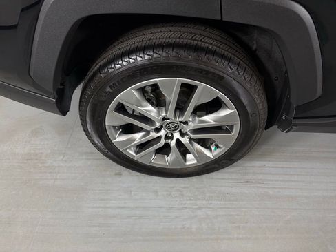 Used 2022 Toyota RAV4 XLE Premium AWD/4WD image 11