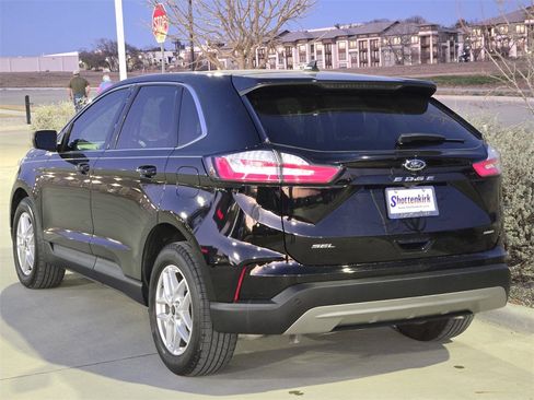 Used 2023 Ford Edge SEL w/ Convenience Package image 5