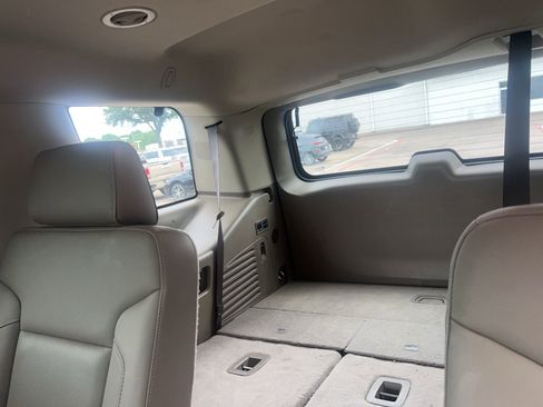 Used 2018 Chevrolet Tahoe Premier image 23