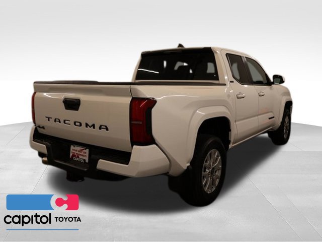 Used 2026 Toyota Tacoma SR5 AWD/4WD image 2