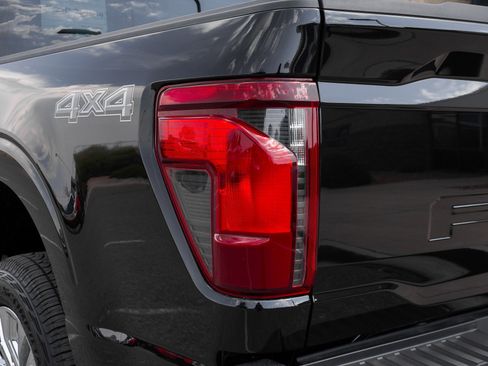 New 2025 Ford F150 XLT w/ Equipment Group 303A High image 18