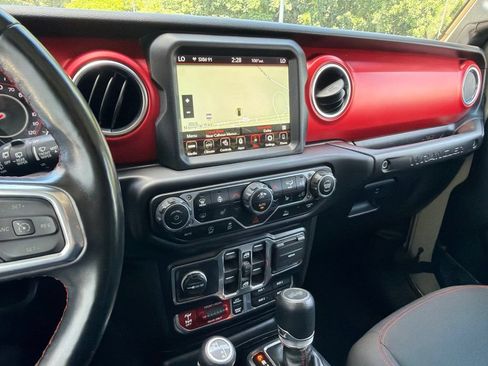 Used 2022 Jeep Wrangler Unlimited Rubicon w/ Dual Top Group AWD/4WD image 62
