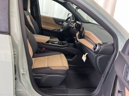 New 2026 Chevrolet Equinox ACTIV w/ LPO, Floor Liner Package image 18