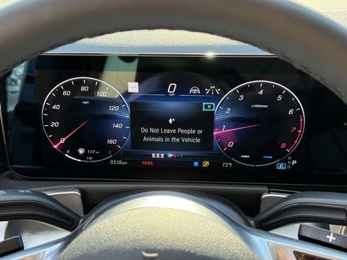 New 2026 Mercedes-Benz GLB 250 250 4MATIC image 17