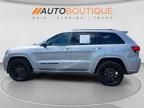 Used 2019 Jeep Grand Cherokee Altitude RWD image 2