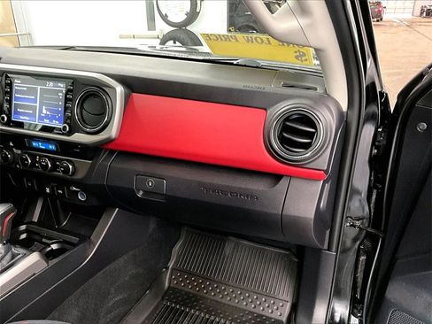 Used 2021 Toyota Tacoma SR5 image 13