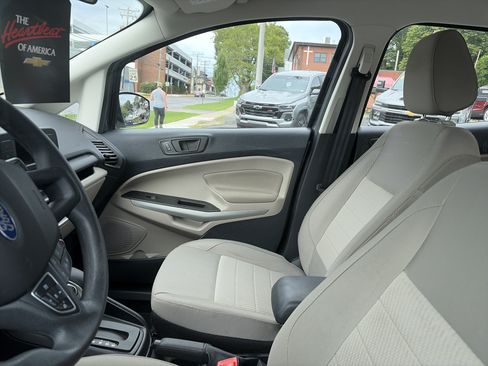 Used 2022 Ford EcoSport S AWD/4WD image 9