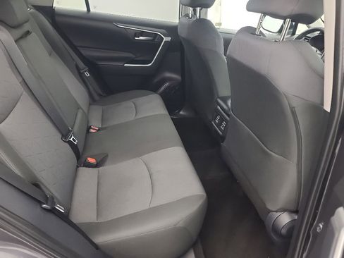 Used 2025 Toyota RAV4 XLE AWD/4WD image 17
