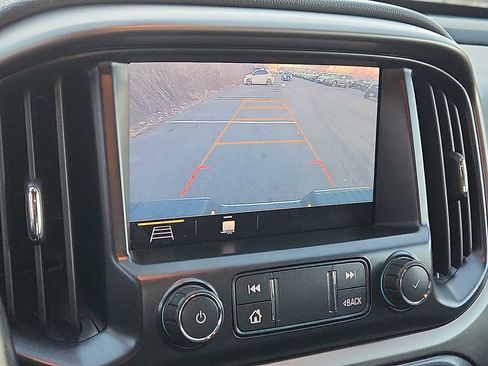 Used 2021 Chevrolet Colorado Z71 image 17