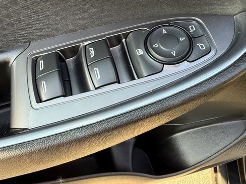 Used 2017 Chevrolet Malibu LT w/ Driver Confidence Package image 14