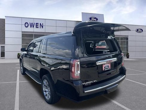 Used 2020 GMC Yukon XL Denali AWD/4WD image 39