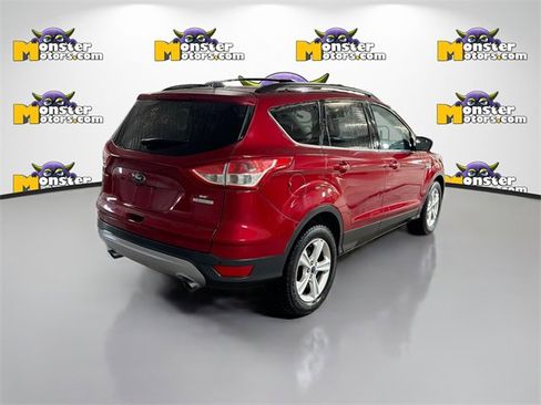 Used 2015 Ford Escape SE w/ Equipment Group 201A image 4