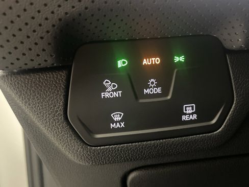 New 2026 Volkswagen Atlas Cross Sport SEL R-Line image 16