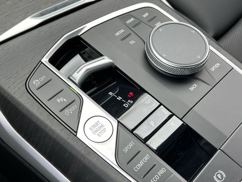 Used 2023 BMW 330i xDrive Sedan w/ Driving Assistance Package image 23