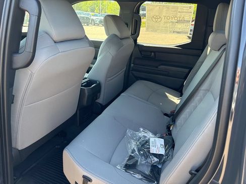 Certified 2026 Toyota Tacoma SR5 AWD/4WD image 15