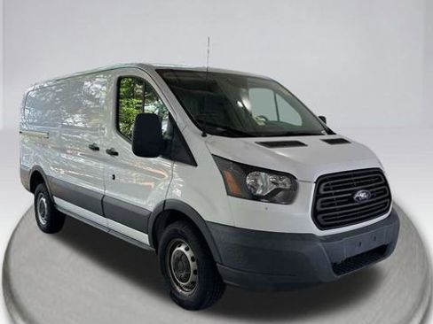 Used 2018 Ford Transit 250 130 Low Roof RWD image 1
