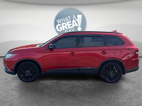 Used 2018 Mitsubishi Outlander LE AWD/4WD image 7