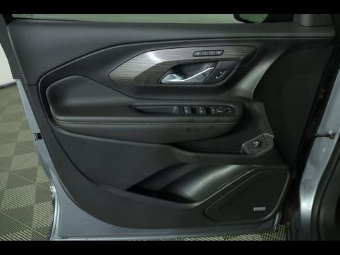 Used 2020 GMC Terrain SLT w/ Preferred Package image 21