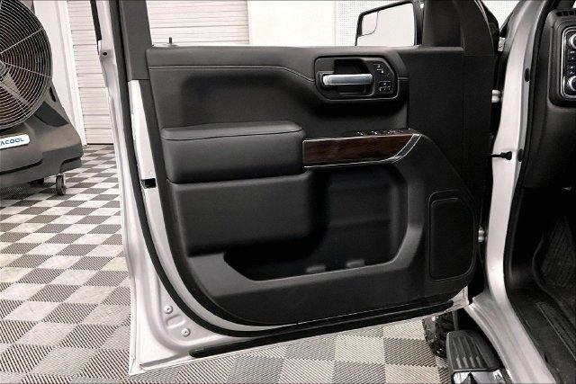Used 2021 GMC Sierra 1500 SLT w/ SLT Premium Package AWD/4WD image 19