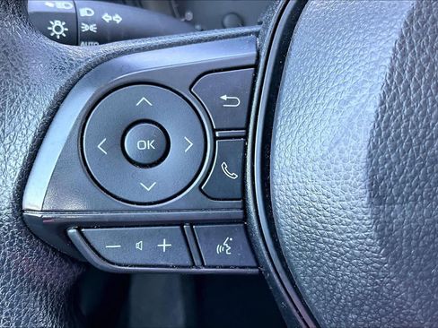 Used 2025 Toyota Corolla LE FWD image 20