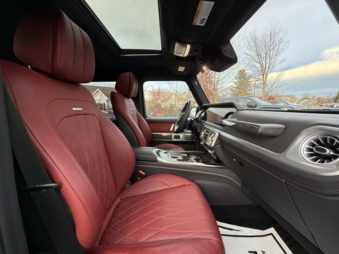 Used 2025 Mercedes-Benz G 63 AMG 4MATIC image 40