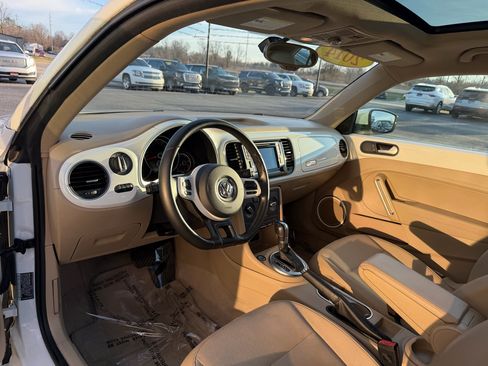 Used 2016 Volkswagen Beetle 1.8T SEL w/ Lighting Package image 12