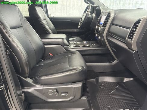 Used 2018 Ford Expedition Max XLT w/ Equipment Group 202A AWD/4WD image 21