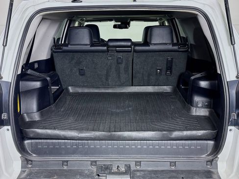 Used 2020 Toyota 4Runner SR5 Premium w/ Moonroof Package image 29